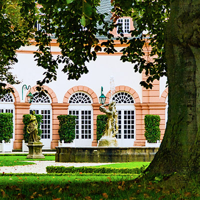 images/imagehover/weilburg_schloss_v3.jpg